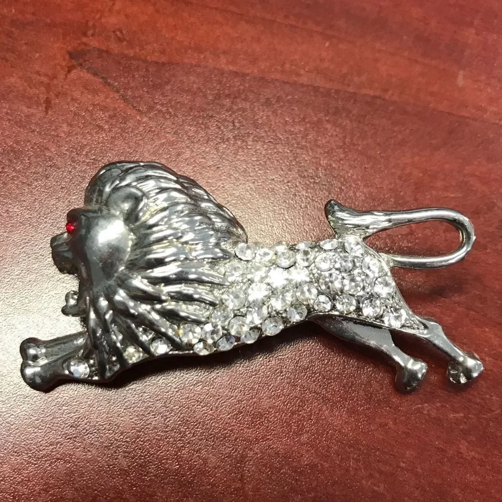 Lion Silver Tone Brooch White Rhinestone